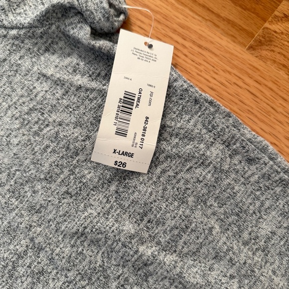 a.n.a Women’s Heather Gray Short Sleeve Shirt - Picture 5 of 8